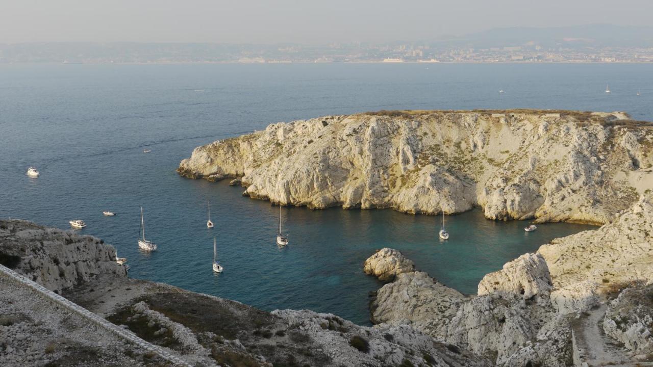 Les Pieds Dans L'Eau Sur L'Ile Du Frioul Apartment Marseille Exterior photo